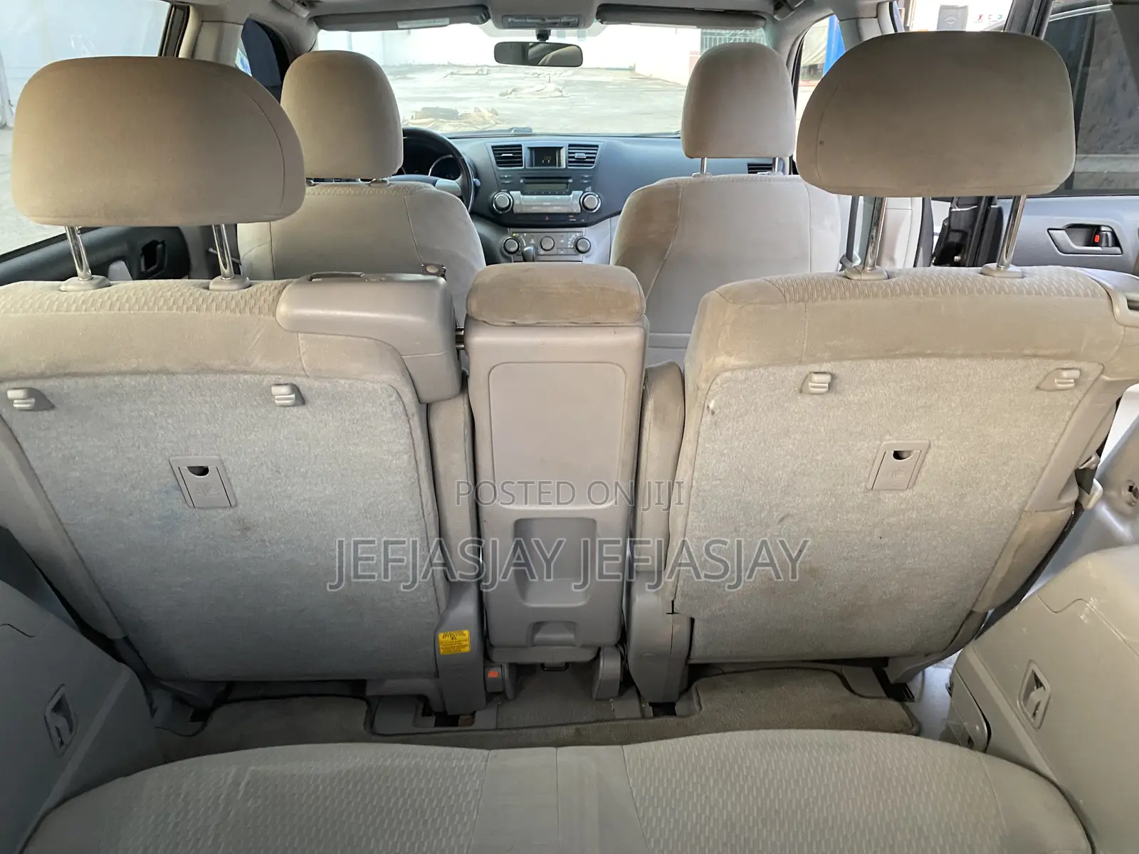 Toyota Highlander SE 2010 Gray