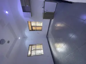 Studio Apartment in Bera Estate, Chevron for rent