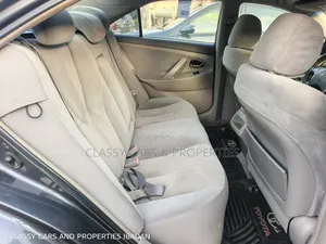 Toyota Camry LE 4dr Sedan (2.4L 4cyl 5A) 2008 Gray