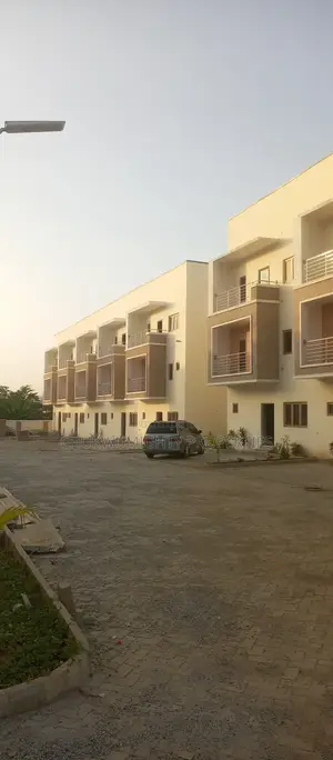 4bdrm Duplex in Katampe Property for sale