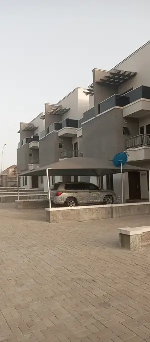 4bdrm Duplex in Guzape Property for sale