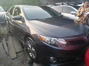 Toyota Camry SE Limited Edition 4dr Sedan (2.5L 4cyl 6A) 2012 Gray