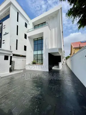 5bdrm Duplex in Lekki Phase 1 for sale