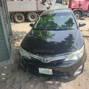 Toyota Camry XLE V6 4dr Sedan (3.5L 6cyl 6A) 2012 Black