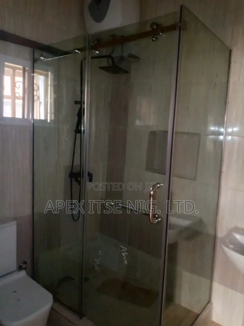 Glass Shower Cubicle
