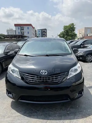 Toyota Sienna LE 7 Passenger 2012 Black