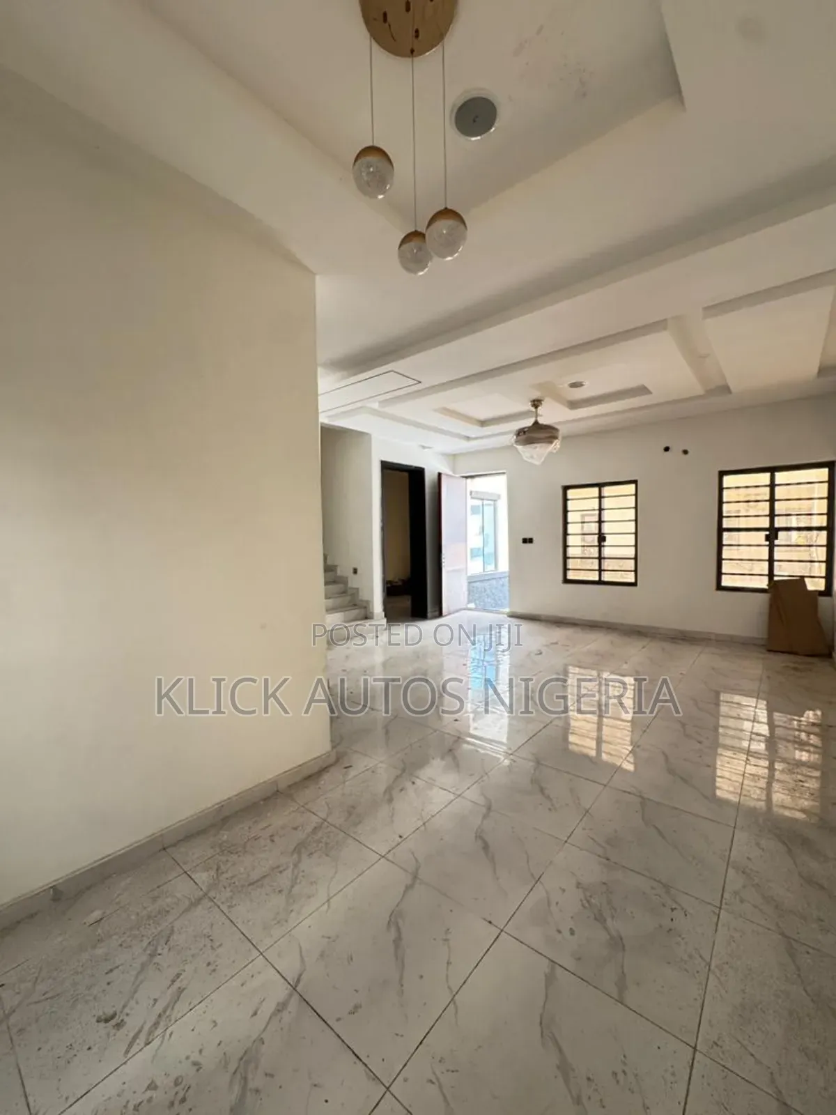 4bdrm Townhouse/Terrace in Chevron for sale