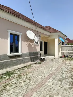2bdrm Apartment in Sabon Lugbe for sale