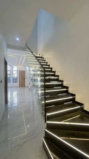 4bdrm Duplex in Brand New Finished for sale