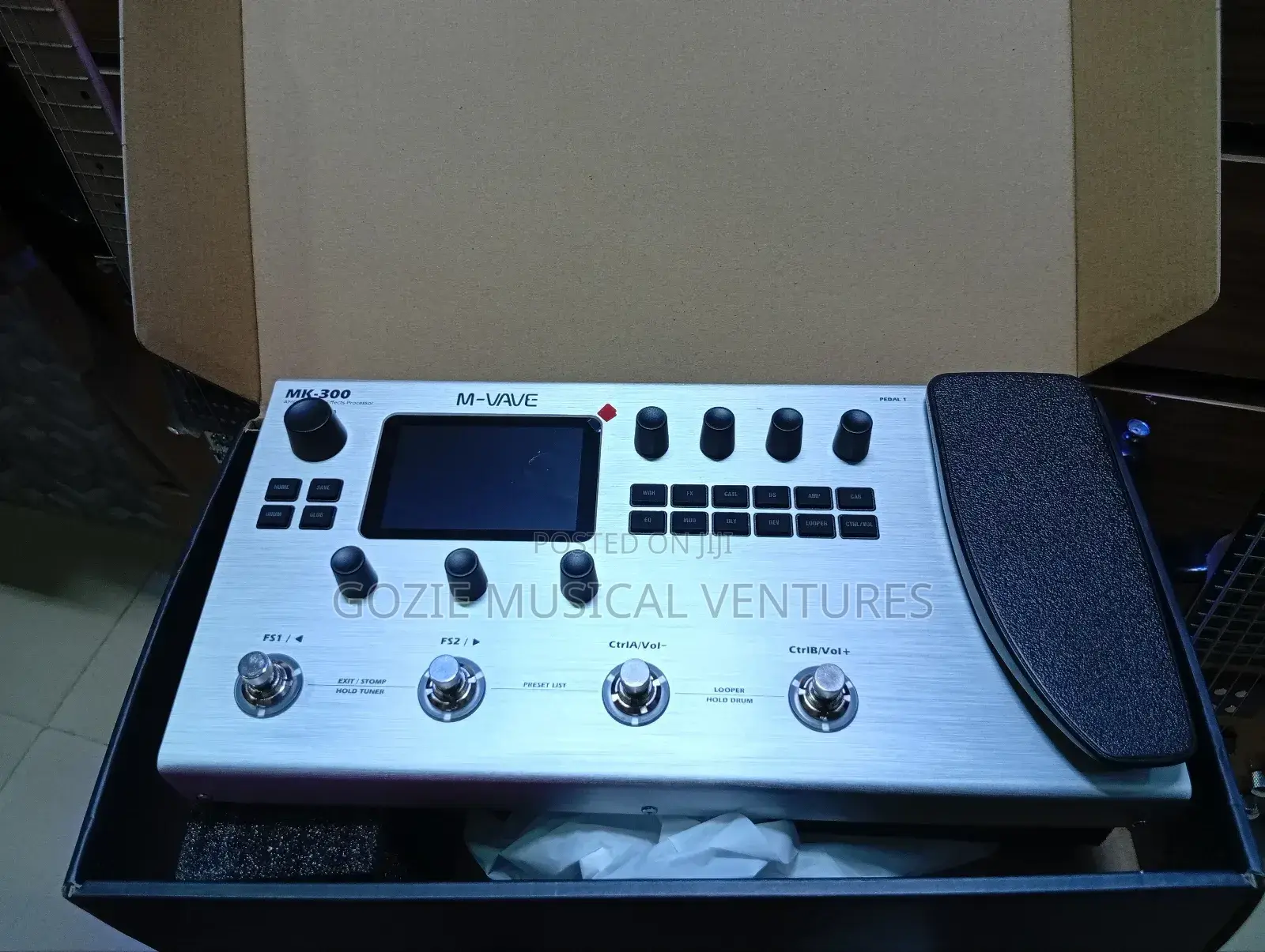 M_ Vave M-K 300 Multi Effect Pedal Processor With Sound.