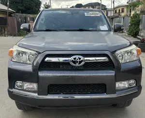 Toyota 4-Runner Limited 4X2 2013 Gray