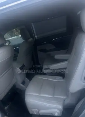 Toyota Highlander Limited 4dr SUV AWD (3.5L 6cyl 6A) 2014 Silver