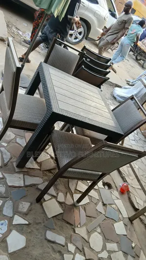 Strong and Nice Chair 4 Chair