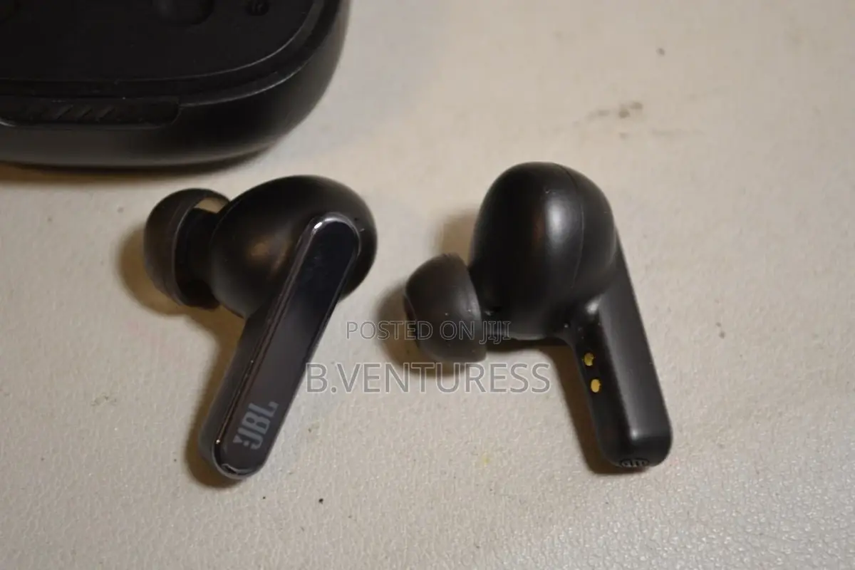 JBL Live Pro 2 TWS True Wireless Earbuds.