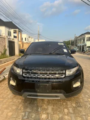 Land Rover Range Rover Evoque Pure AWD 5-Door 2013 Black