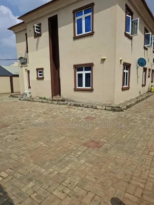 3bdrm Block of Flats in Ipaja for sale