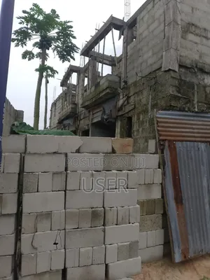 2bdrm Block of Flats in Royal Havana, Obio-Akpor for sale