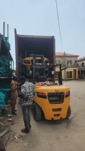 5tonsx4.5m Diesel Engine Forklift