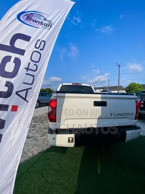 Toyota Tundra 2017 White