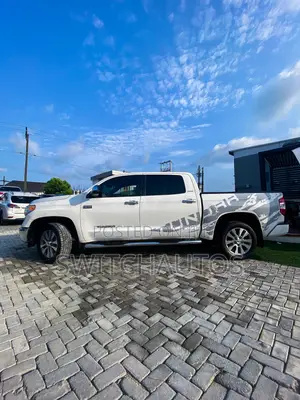 Toyota Tundra 2017 White