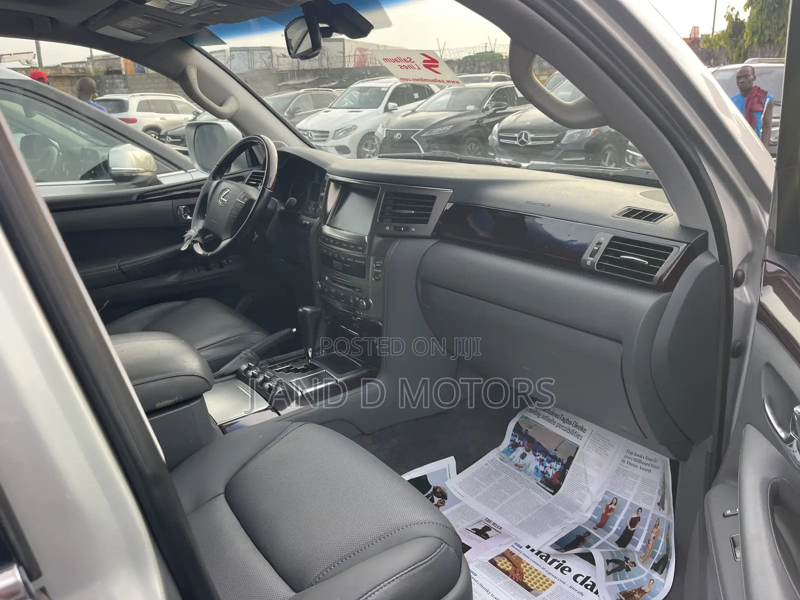 Lexus LX 570 2011 Silver