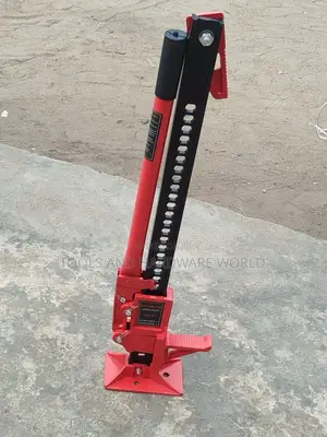 Farm Jack 33"