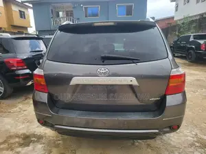 Toyota Highlander Limited 2010 Gray