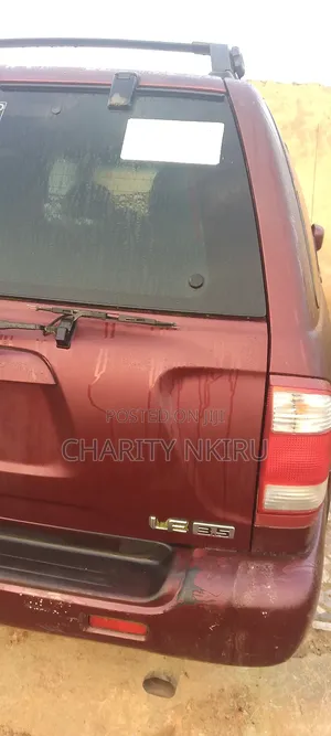 Nissan Pathfinder LE AWD SUV (3.5L 6cyl 4A) 2002 Red