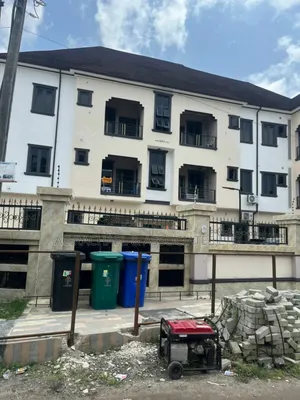 2bdrm Block of Flats in Lakeview Estate, Amuwo-Odofin for sale