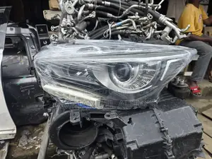 Headlight Q50 2015