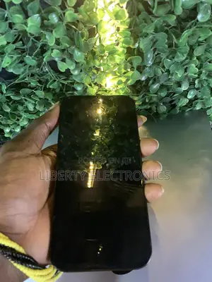 Apple iPhone 15 128 GB Black