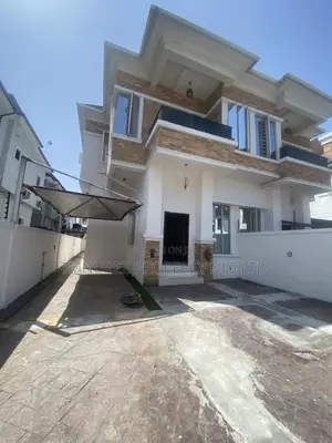 4bdrm Duplex in Chevron for rent