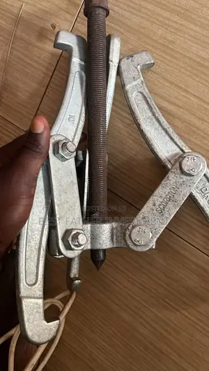 12” Durable Bearing Pulley/Puller