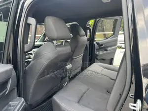 Toyota Tacoma SR5 Double Cab 6' Bed AT 2024 Black
