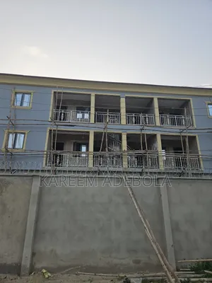 2bdrm Block of Flats in Oriyanrin, Berger for rent