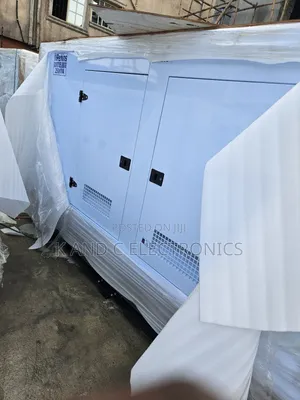 200kva Perkins Diesel Engine Generator Soundproof