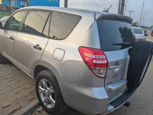 Toyota RAV4 2.5 Limited 4x4 2010 Silver