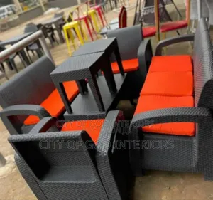 Quality Out Door Plastic By 7 Seater