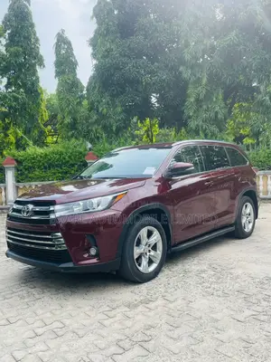 Toyota Highlander 2015 Red