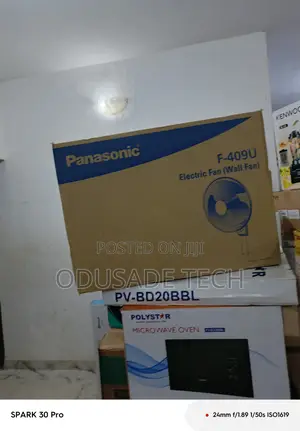 Gently Used Panasonic Wall Fan F-409u