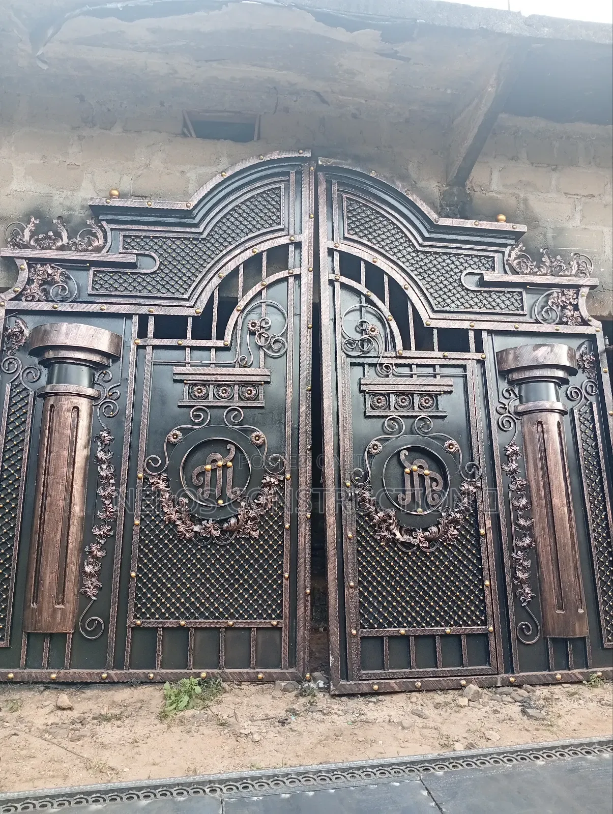 Wrought Iron Pillar Gate