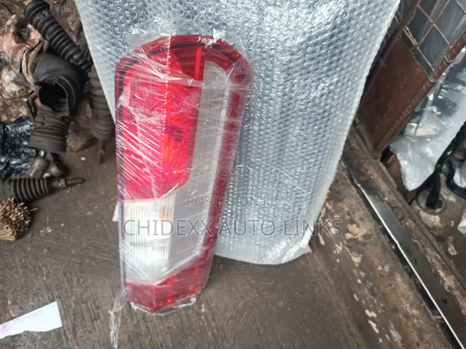 Back Trail Light Ford Transit 2016
