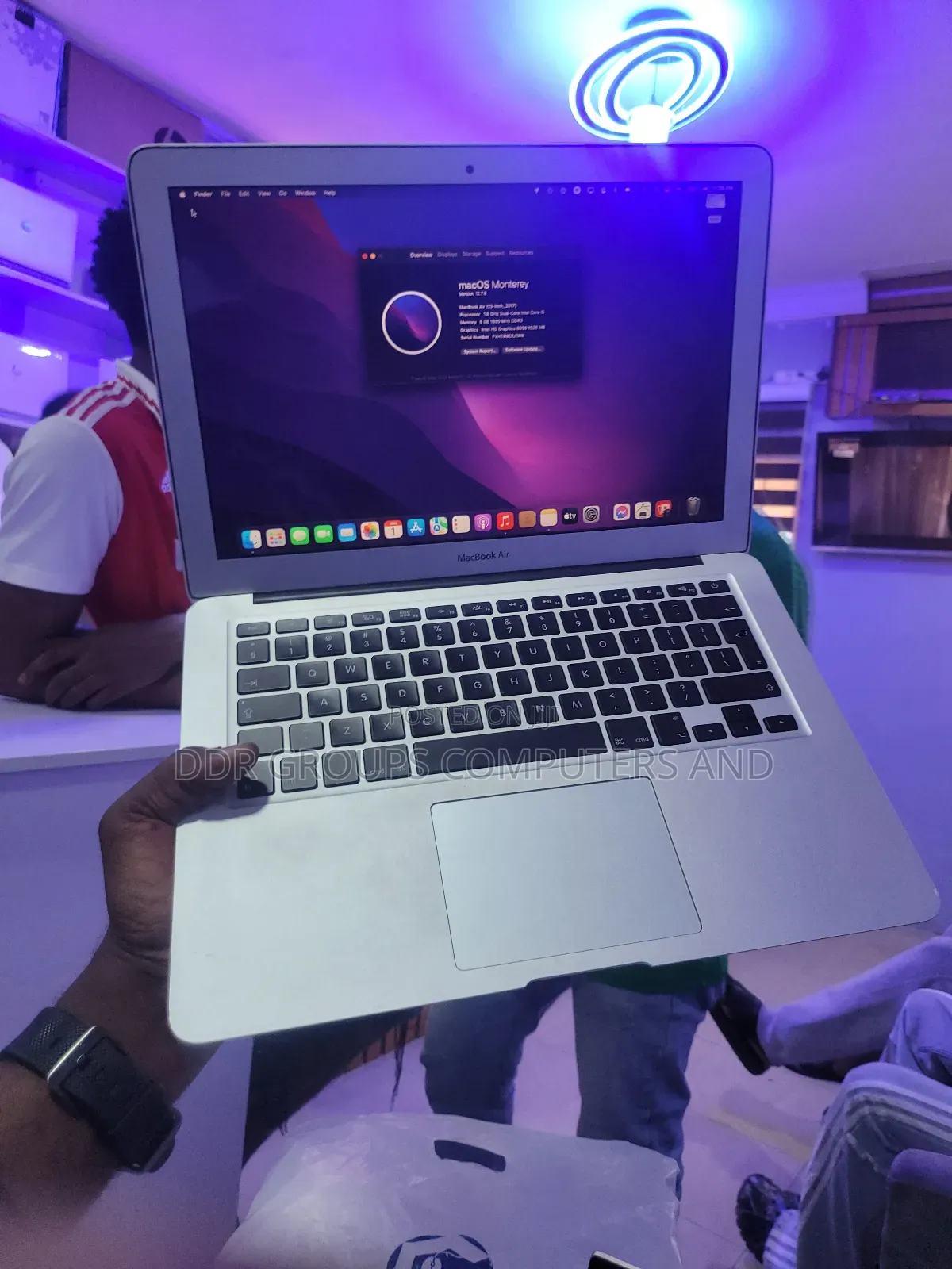Laptop Apple MacBook 2017 8GB Intel Core I5 SSD 128GB