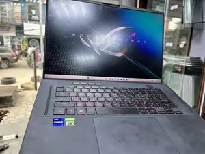 Laptop Asus ROG Zephyrus M16 GU603HR 16GB Intel Core I9 SSD 1T