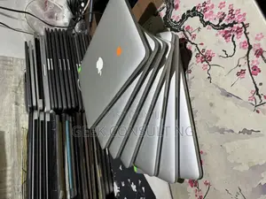 Laptop Apple MacBook Pro 2015 16GB Intel Core i5 SSD 256GB