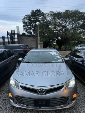 Toyota Avalon XLE FWDSedan (3.6L 6cyl 6A) 2016 Silver