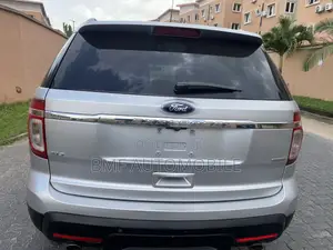 Ford Explorer 2013 Silver