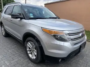 Ford Explorer 2013 Silver