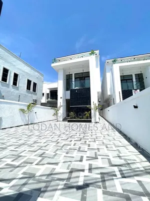 Furnished 5bdrm Duplex in Lekki for sale