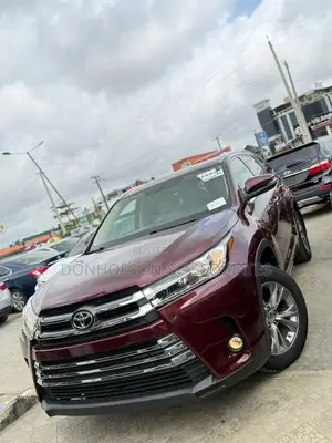 Toyota Highlander XLE 4dr SUV AWD (3.5L 6cyl 6A) 2015 Burgundy